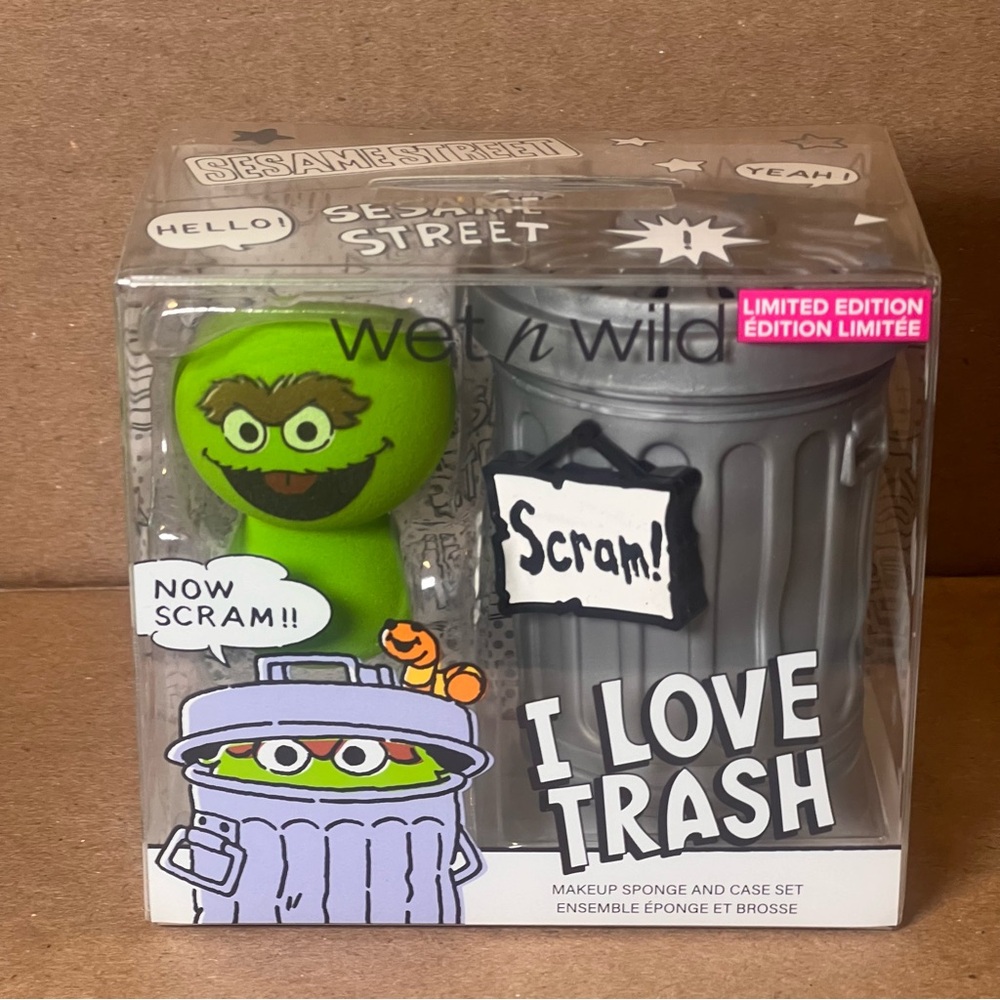 Sesame Street Wet N Wild Oscar Makeup Sponge & Case-Limited Edition